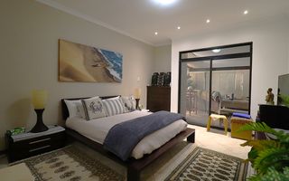 4 Bedroom Apartment/Penthouse For Sale in Vogelstrand, Swako...