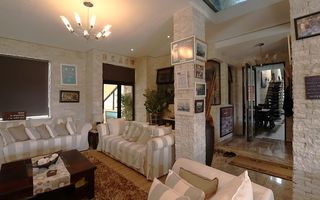 4 Bedroom Apartment/Penthouse For Sale in Vogelstrand, Swako...