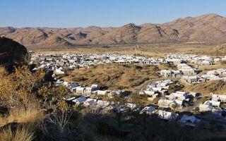 2 Bedroom Apartment/Penthouse For Sale in Elisenheim, Windho...