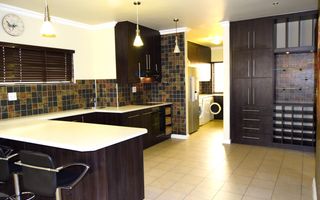 3 Bedroom Freestanding To Rent in Long Beach