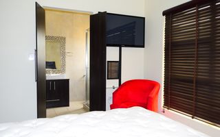 3 Bedroom Freestanding To Rent in Long Beach