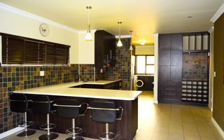 3 Bedroom Freestanding To Rent in Long Beach