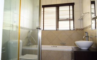 3 Bedroom Freestanding To Rent in Long Beach