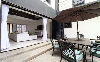 5 Bedroom House For Sale in Mile 4, Swakopmund