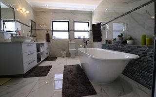 5 Bedroom House For Sale in Mile 4, Swakopmund
