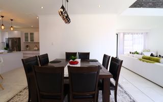 5 Bedroom House For Sale in Mile 4, Swakopmund