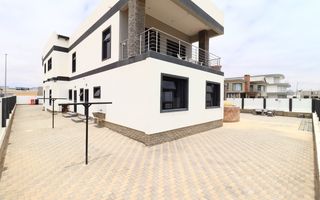 5 Bedroom House For Sale in Mile 4, Swakopmund