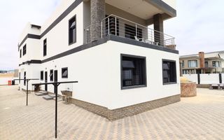 5 Bedroom House For Sale in Mile 4, Swakopmund