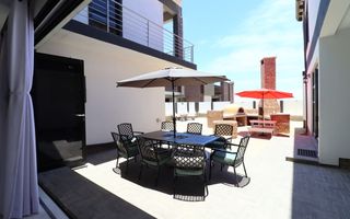 5 Bedroom House For Sale in Mile 4, Swakopmund