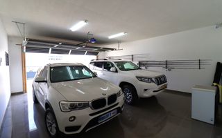 5 Bedroom House For Sale in Mile 4, Swakopmund