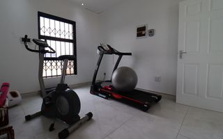 5 Bedroom House For Sale in Mile 4, Swakopmund