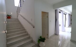 5 Bedroom House For Sale in Mile 4, Swakopmund