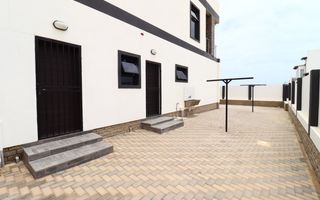 5 Bedroom House For Sale in Mile 4, Swakopmund