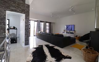 5 Bedroom House For Sale in Mile 4, Swakopmund
