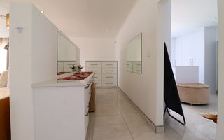 5 Bedroom House For Sale in Mile 4, Swakopmund