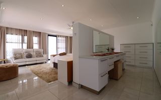 5 Bedroom House For Sale in Mile 4, Swakopmund