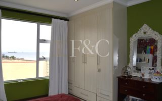 3 Bedroom Apartment To Rent in Langstrand