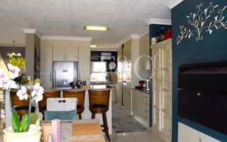 3 Bedroom Apartment To Rent in Langstrand