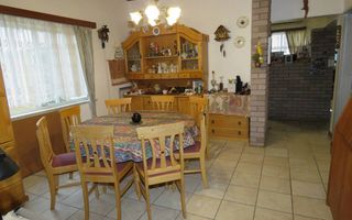 6 Bedroom House For Sale in Olympia, Windhoek