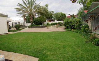 6 Bedroom House For Sale in Olympia, Windhoek