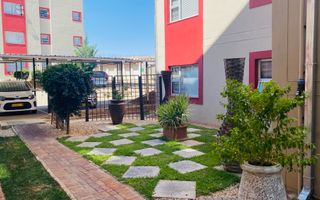 1 Bedroom Apartment For Sale in Auasblick, Windhoek