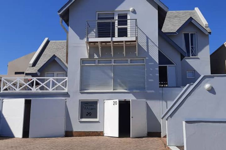 3 Bedroom Freestanding For Sale in Langstrand