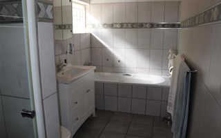 4 Bedroom Freehold For Sale in Klein Windhoek, Windhoek