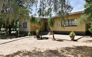 4 Bedroom House For Sale in Academia, Windhoek