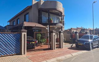 5 Bedroom Freestanding For Sale in Cimbebasia, Windhoek