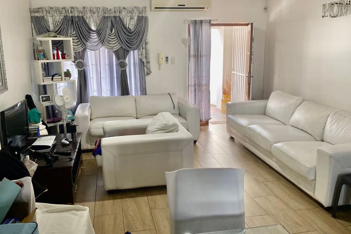 3 Bedroom House For Sale in Hochland Park, Windhoek