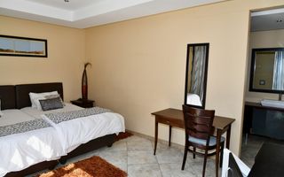 8 Bedroom House For Sale in Ludwigsdorf, Windhoek