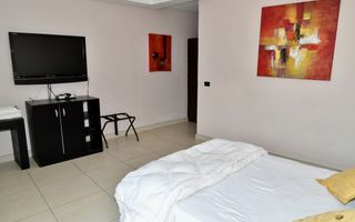 8 Bedroom House For Sale in Ludwigsdorf, Windhoek