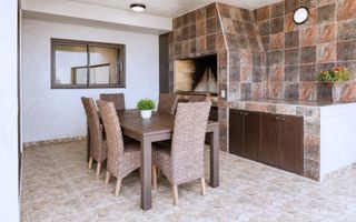 4 Bedroom House For Sale in Mile 4, Swakopmund