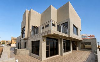 4 Bedroom House For Sale in Mile 4, Swakopmund