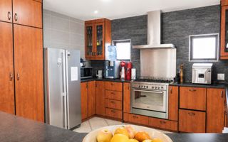 4 Bedroom House For Sale in Mile 4, Swakopmund