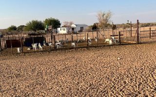 3 Bedroom Farm For Sale in Rehoboth Central, Rehoboth