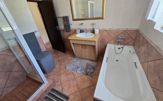 4 Bedroom Freestanding For Sale in Henties Bay