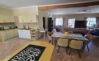 4 Bedroom Freestanding For Sale in Henties Bay