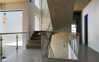 8 Bedroom House For Sale in Henties Bay