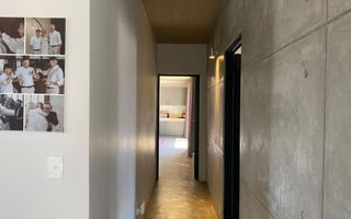 8 Bedroom House For Sale in Henties Bay