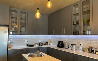 8 Bedroom House For Sale in Henties Bay