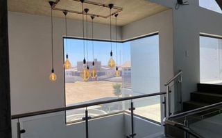 8 Bedroom House For Sale in Henties Bay