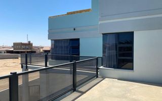 8 Bedroom House For Sale in Henties Bay