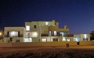 8 Bedroom House For Sale in Henties Bay