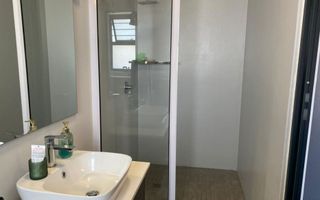 8 Bedroom House For Sale in Henties Bay