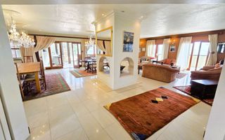 9 Bedroom House For Sale in Vogelstrand, Swakopmund