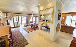 9 Bedroom House For Sale in Vogelstrand, Swakopmund