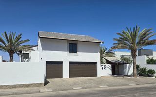 8 Bedroom House For Sale in Kramersdorf, Swakopmund