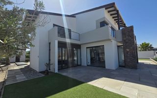 8 Bedroom House For Sale in Kramersdorf, Swakopmund