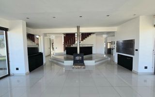8 Bedroom House For Sale in Kramersdorf, Swakopmund